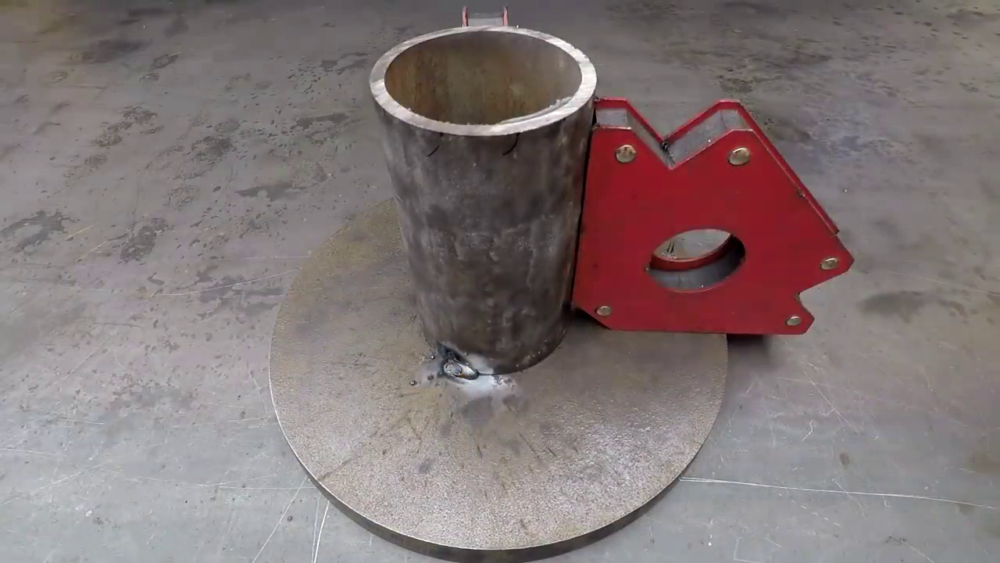 процесс изготовления самодельного станка для гибки металла шаг 2